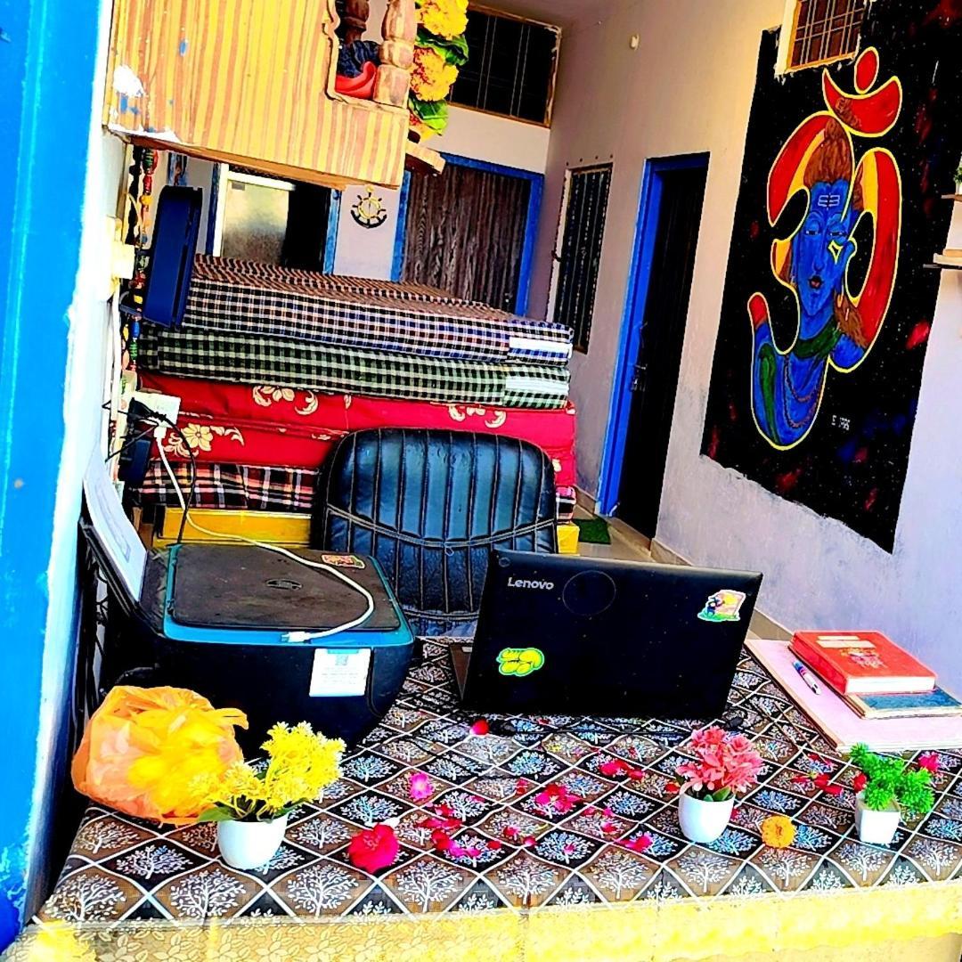 Veera'S Hostel Pushkar Exterior photo